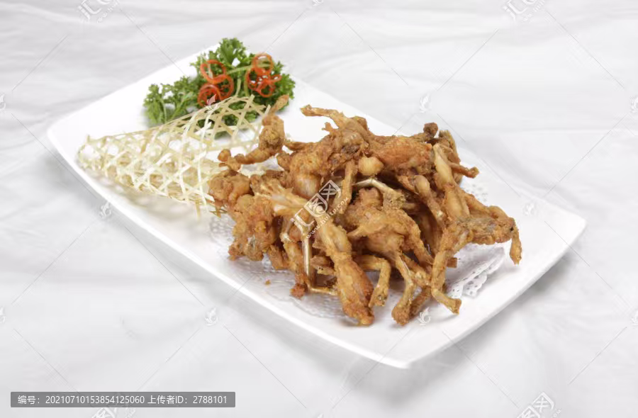 Cuisse de grenouilles sel et poivre | 墨池 mochi