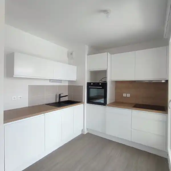 Cuisine laqué blanc  | MULTI-AFFAIRES