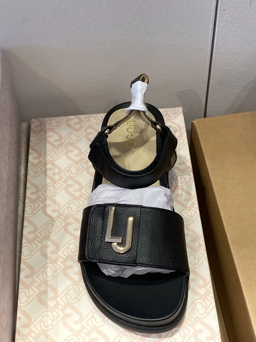 Sandals lui jo | Astra boutique 