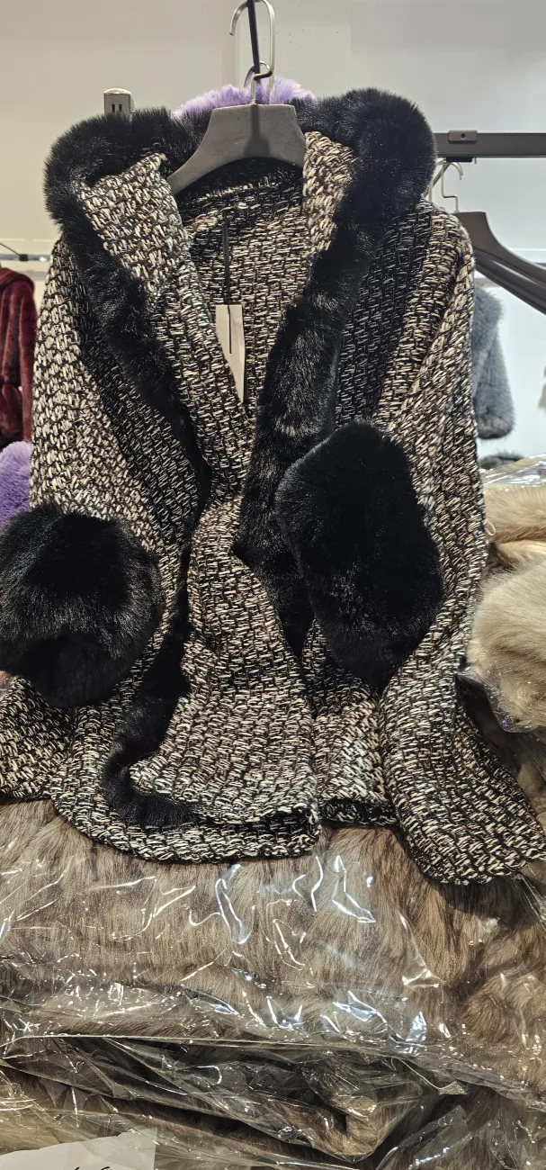 Poncho 081 Guigui  | Dresses of my World