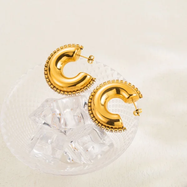 18K Gold Plated Rhinestone Hoops | 💖 𝕄𝕠𝕕𝕖𝕝 𝔻𝕠𝕝𝕝 💖