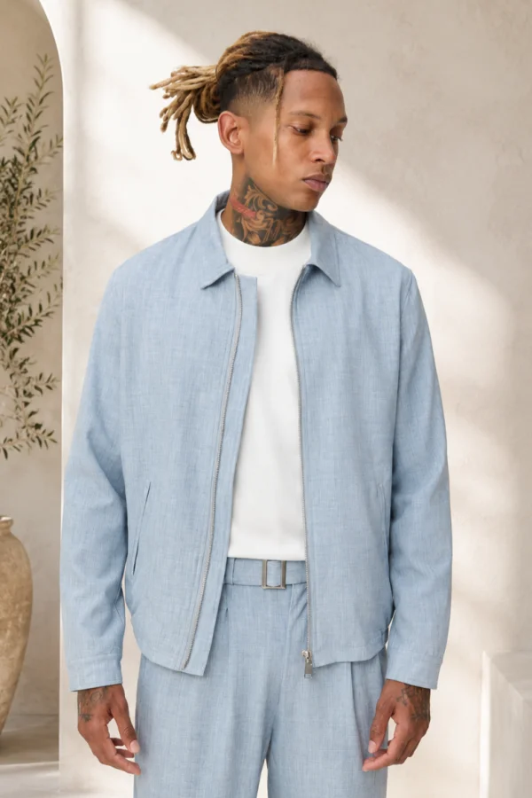Bomber Basico estilo linho em azul claro Cod.381 | definne