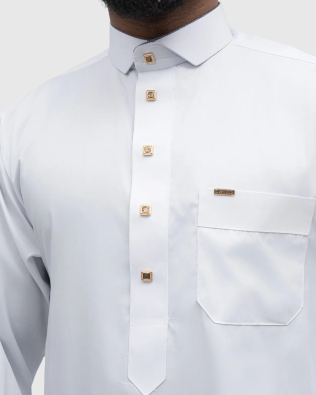 QAMIS ADAM BLANC – ÉLÉGANCE PREMIUM & CONFORT ABSOLU | AMCOSMETIK