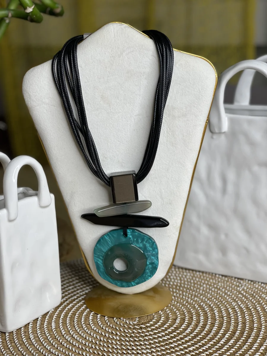 Collier en resine | WOMANITY FWI