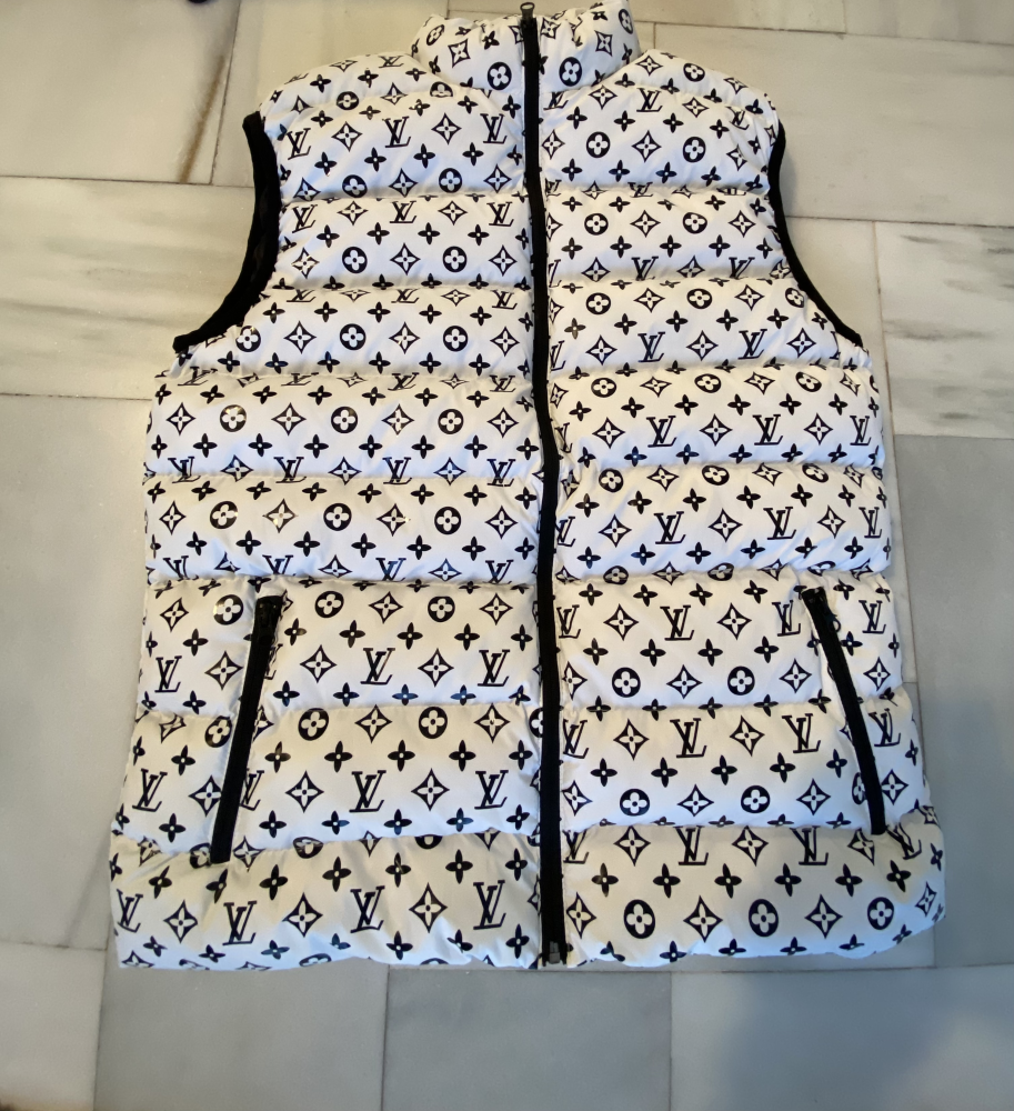 Louis Vuitton Vest Monogram LV White | MASSIMOLUXURYOUTLET