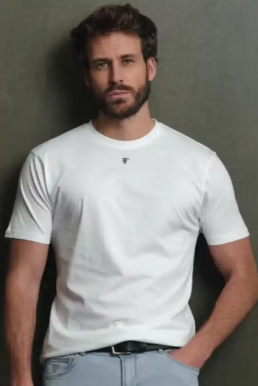 T-SHIRT EQ Básica La Garrocha CRUDO | definne