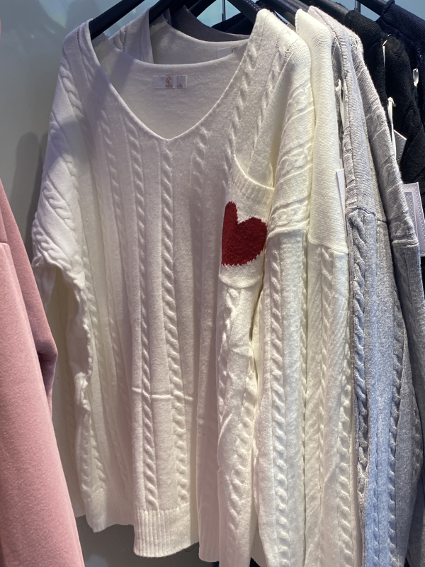 Pull love  | Astra boutique 