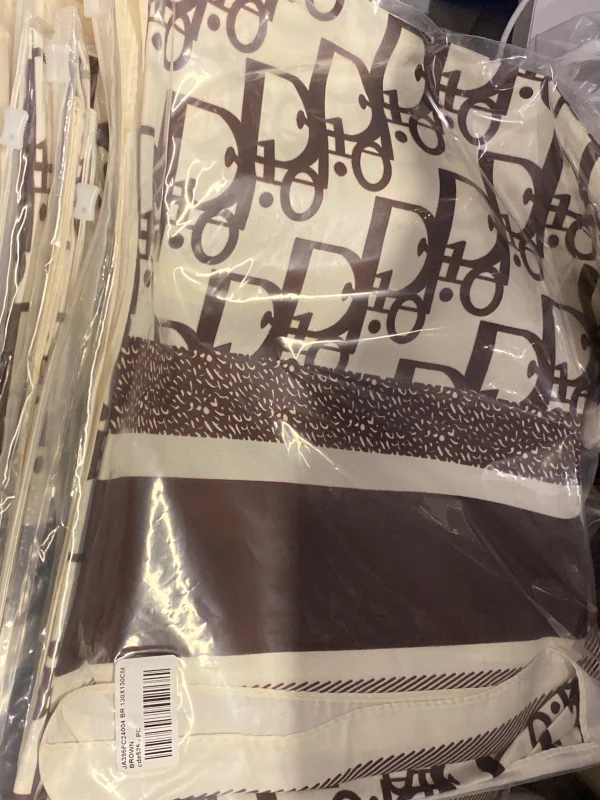 Écharpe Dior  | Astra boutique 