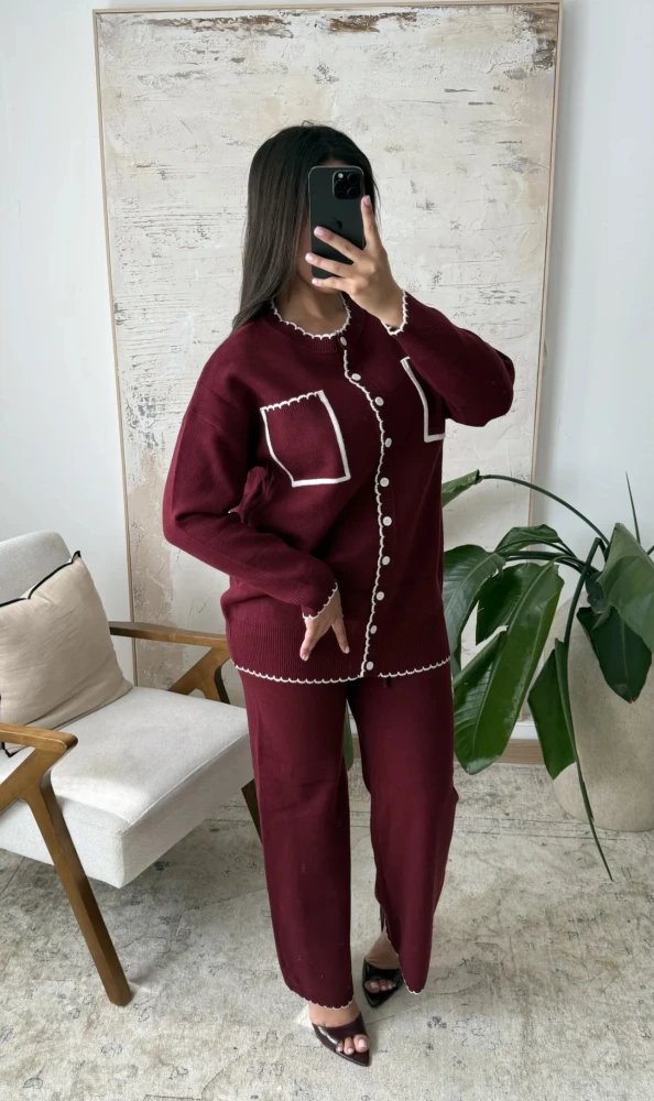 Ensemble tricot bordeaux chic – Finitions contrastées blanches | Jasmine créations 