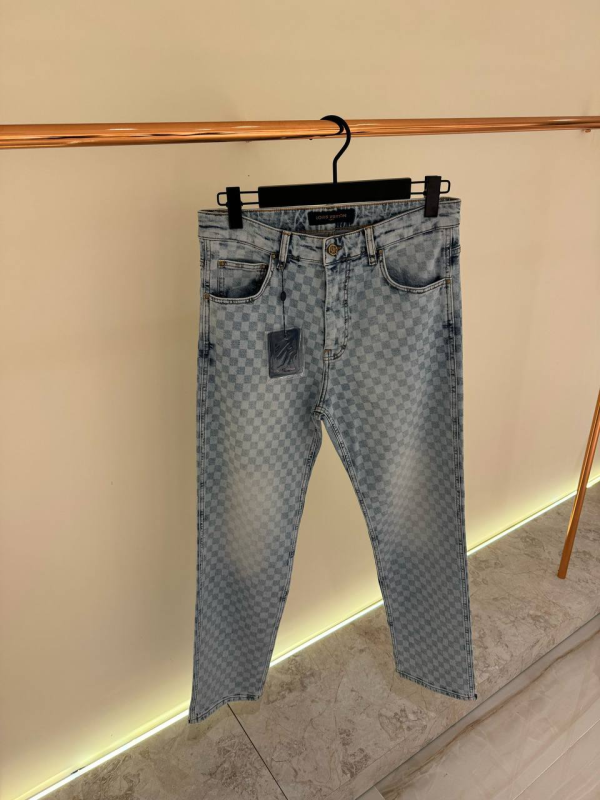 Louis Vuitton Denim Pants Marque | MASSIMOLUXURYOUTLET