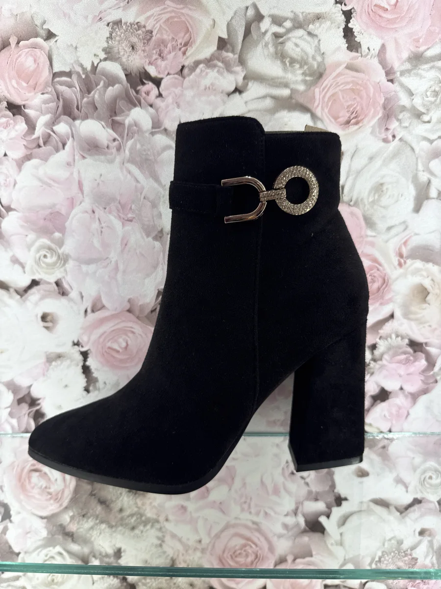 10604645767405 | SHEITALIA 