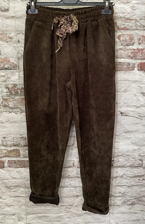 Pantalon velours | Jus de coco