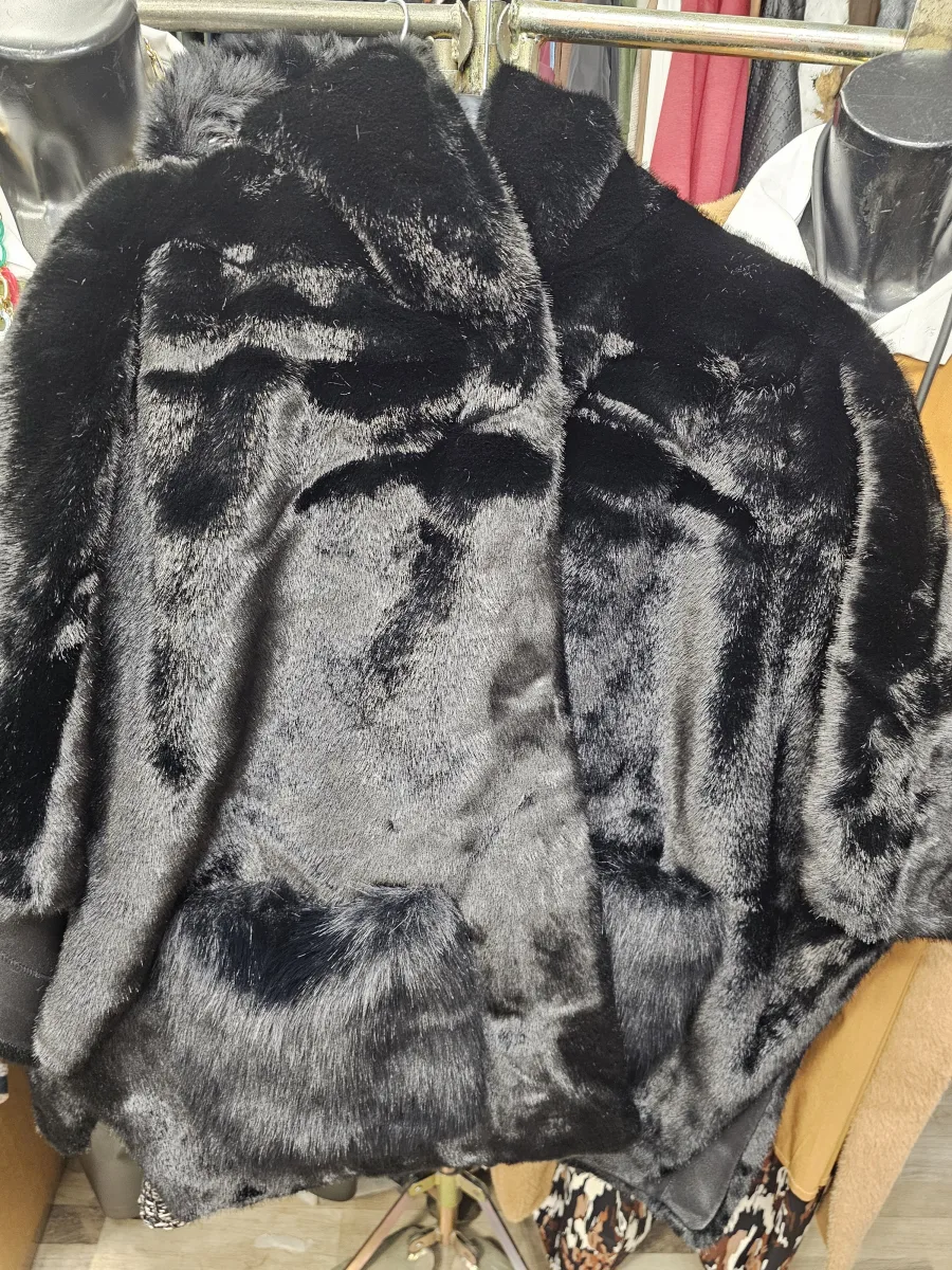 Cape Mariejoelle  | Dresses of my World