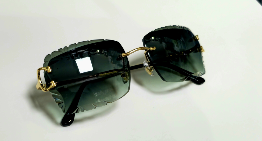 Lunette de luxe 👑 vert 💲 | Eurostore