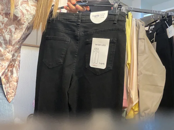 Jen | Astra boutique 