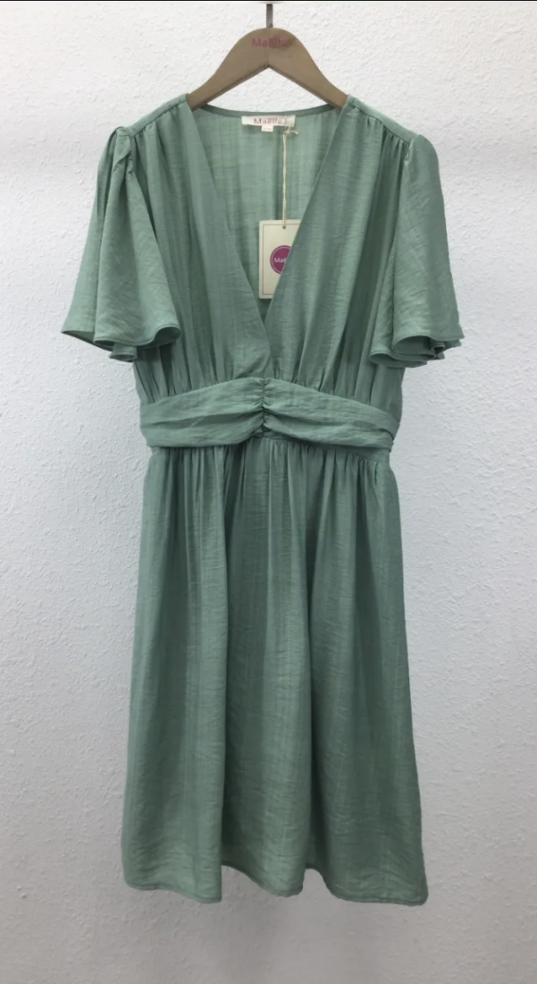 Robe courte  | Jus de coco 