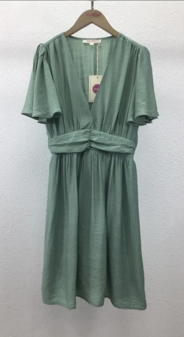 Robe courte  | Jus de coco 