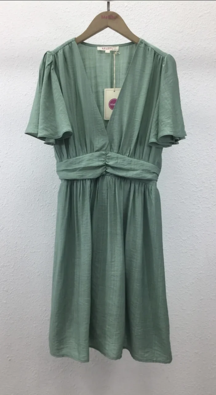 Robe courte  | Jus de coco 