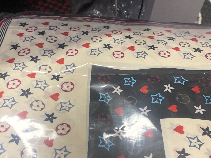 Foulard  LV  | Astra boutique 