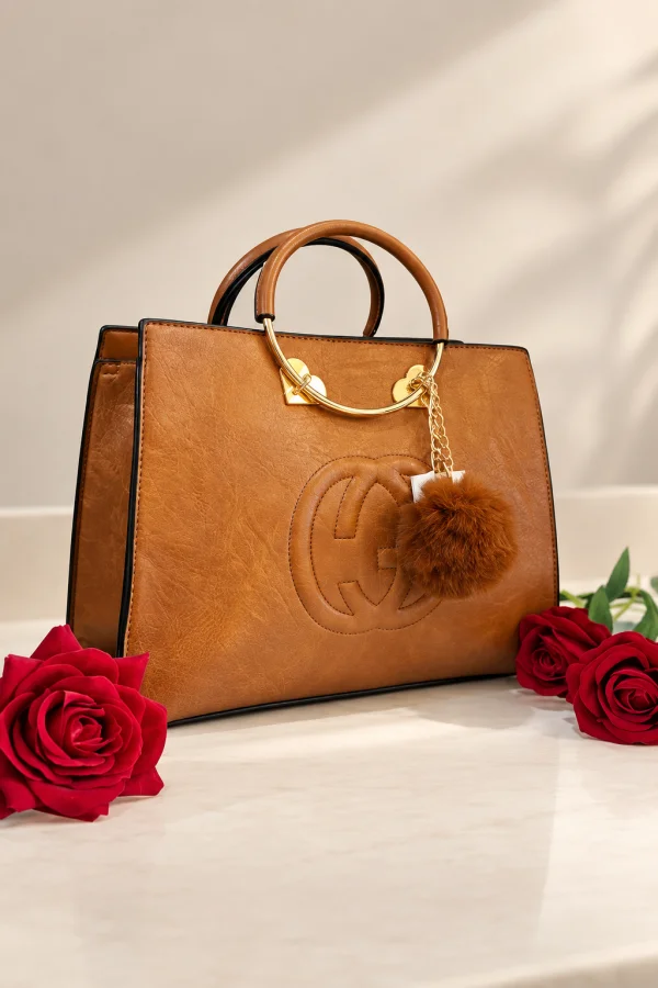 Mala estilo Classic Chic Handbag Camel | definne