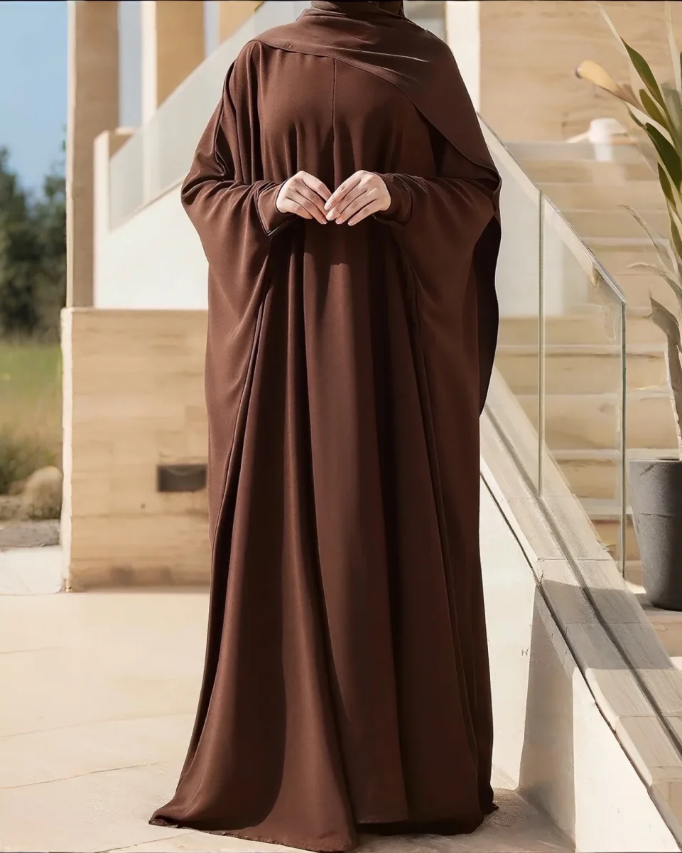ABAYA NIDAH PREMIUM MARRON – COUPE SAOUDIENNE | AMCOSMETIK