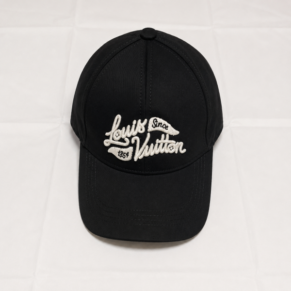 Louis Vuitton Cap Black Print | 
