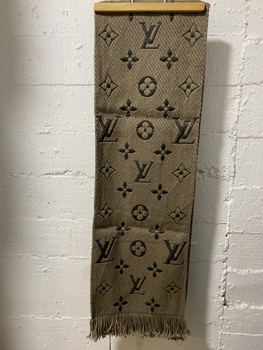 Louis Vuitton Scarves Brown  | MASSIMOLUXURYOUTLET