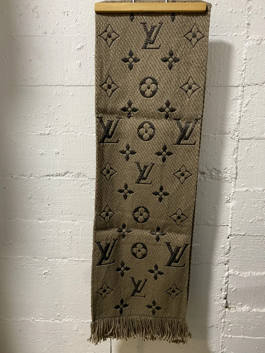 Louis Vuitton Scarves Brown  | MASSIMOLUXURYOUTLET