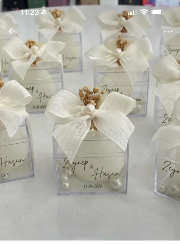 Bougie personnalisée en boîte transparente – Cadeau élégant | Jasmine créations 