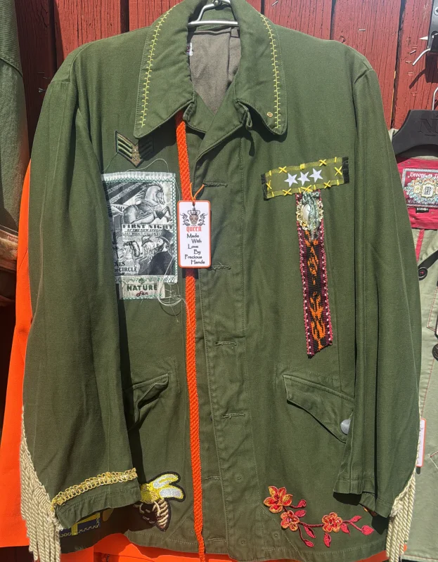 Redesign Armyjacket ”Love & Live” | TRUE QUEEN SWDN