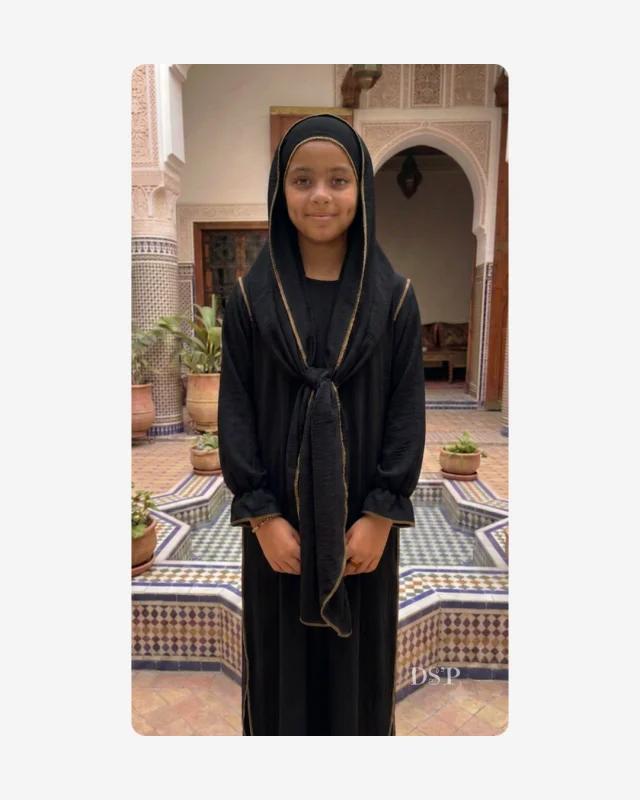 Robe Lina - Voile Intégré & Détails Dorés | Dîna Shop'
