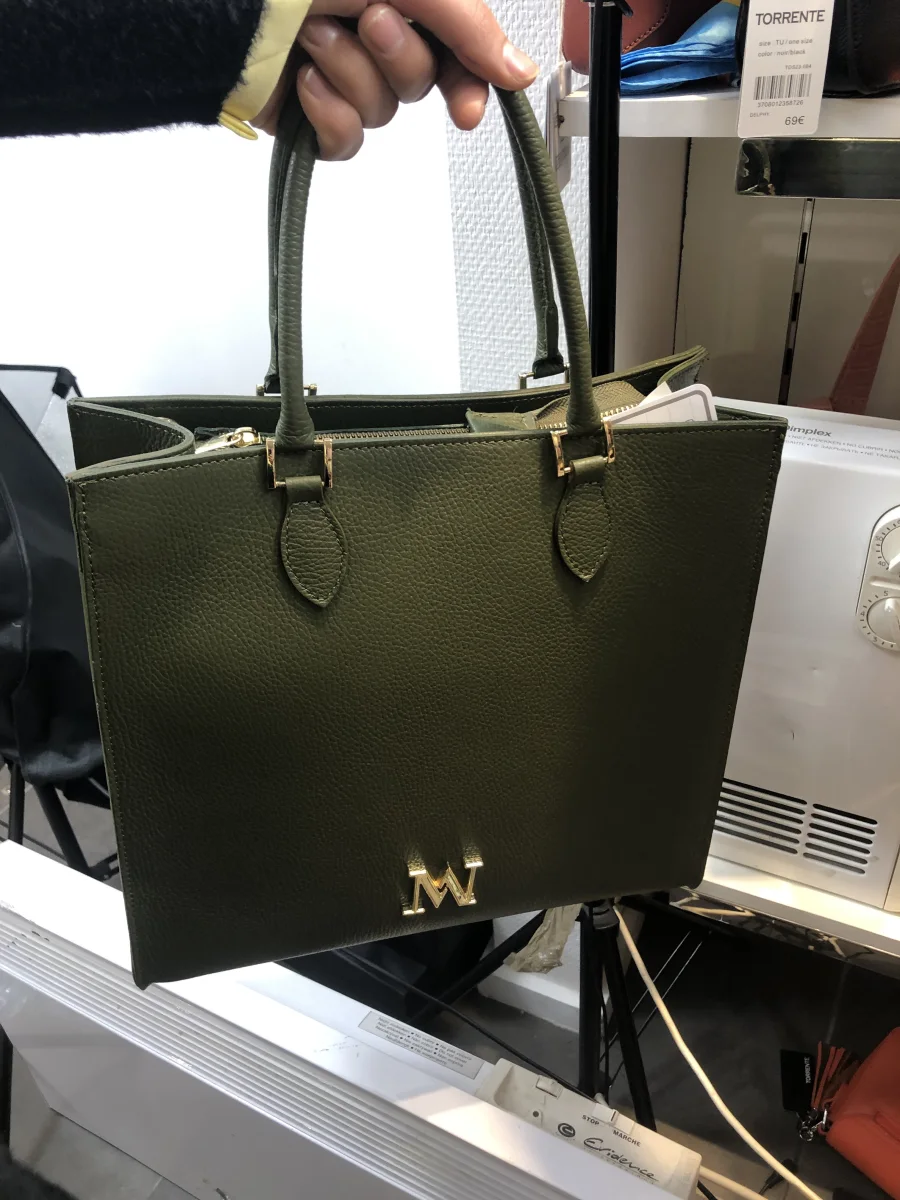 mo | Astra boutique 