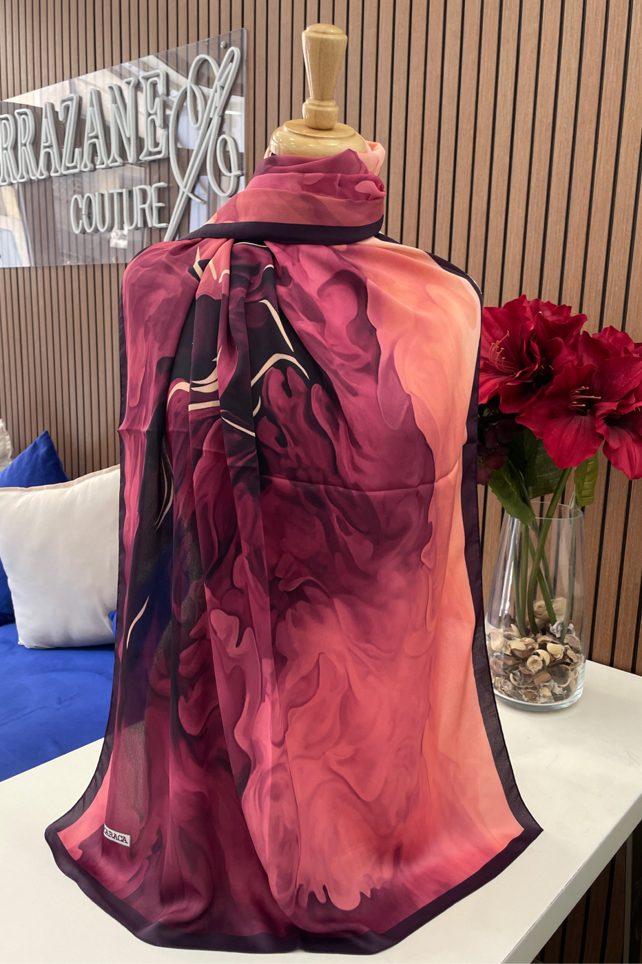 Châle Crêpe Satine Imprimé Fushia | CasaZaz