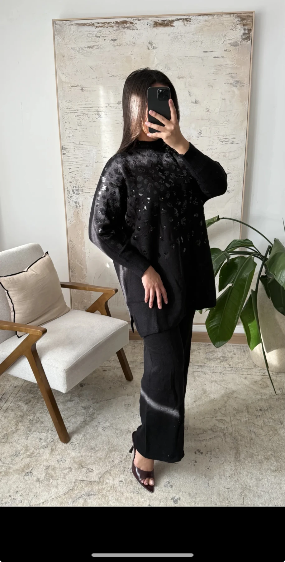 Ensemble Pull & Pantalon Noir Chic à Sequins | Jasmine créations 