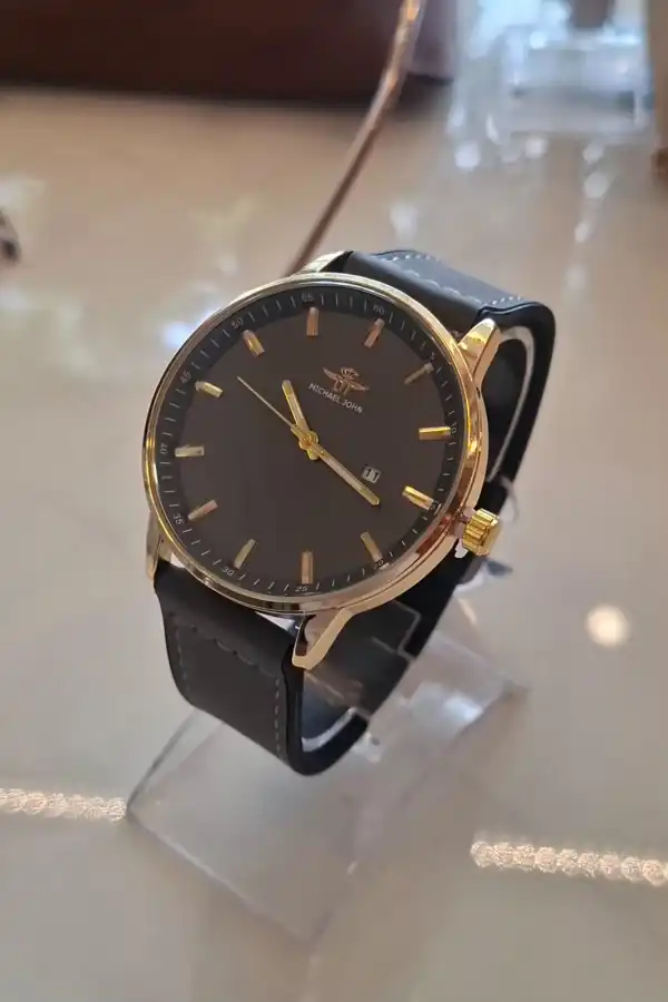 Relógio Michael Jonh Gray & Gold Fundo Preto  | definne