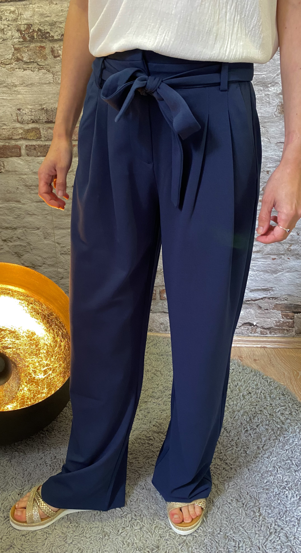 Pantalon  | Jus de coco 