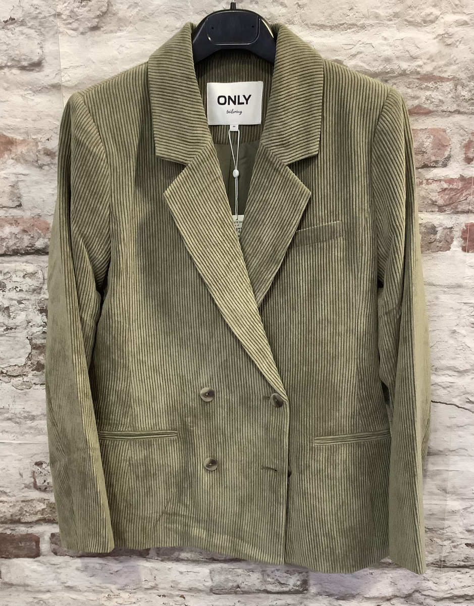 Veste  | Jus de coco 