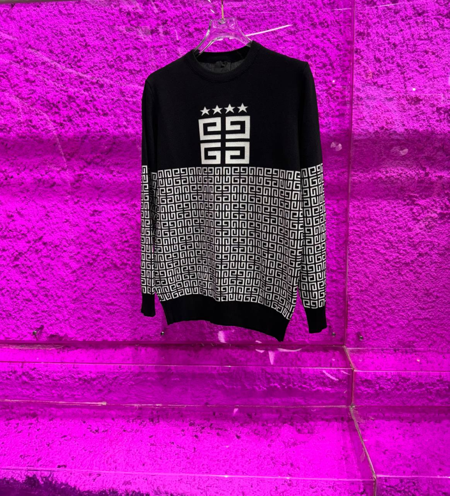 Givenchy Paris Sweater Black | MASSIMOLUXURYOUTLET