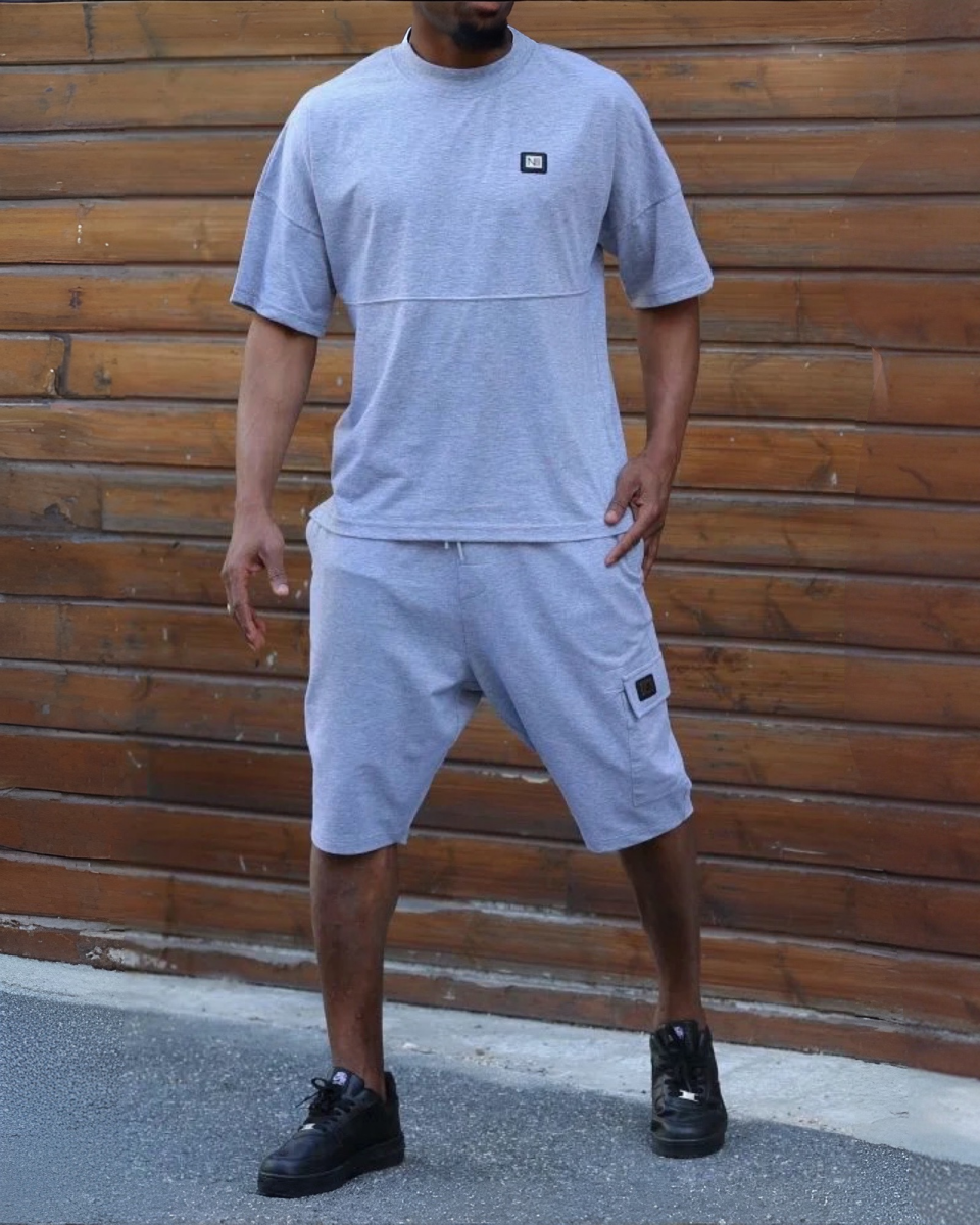 ENSEMBLE ACTUAL ÉTÉ GRIS - T-SHIRT OVERSIZE ET SHORT - NIII | AMCOSMETIK