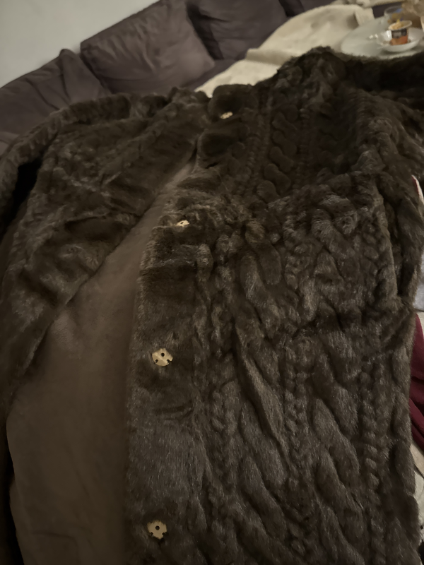 manteau fourrure 9005 | Astra boutique 