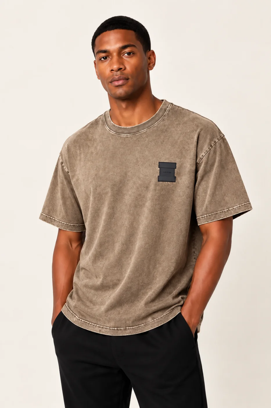 T-shirt oversized com lavagem vintage/acid wash | definne
