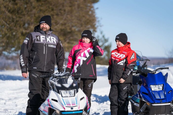 2024 Yamaha SNOSCOOT ES White/Jet Stream Blue/Black | power sports dealership 