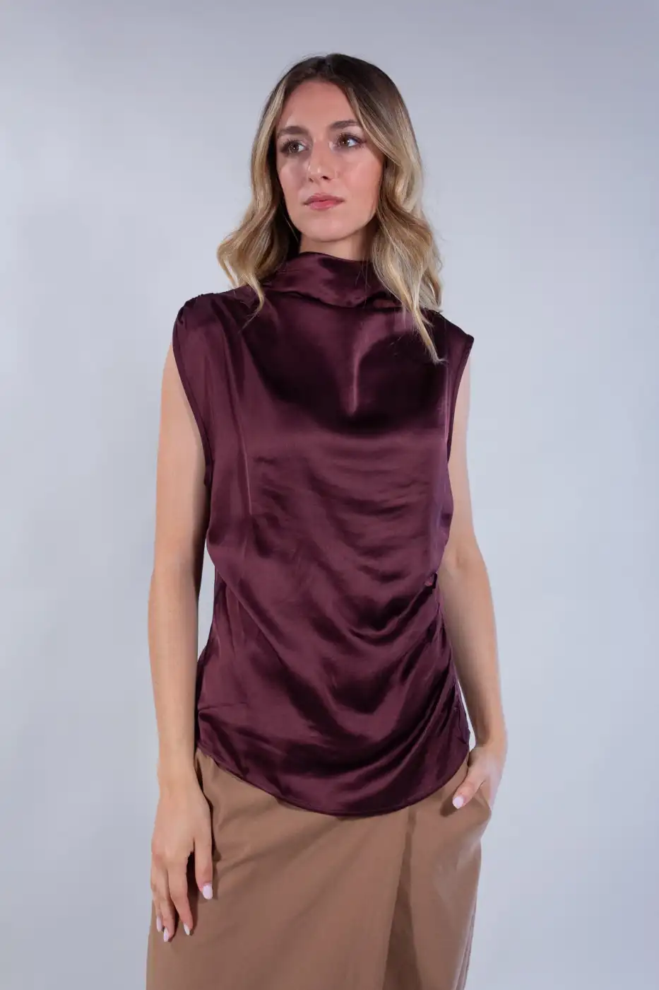 CANOTTA ARRICCIO FIANCO

 | Maelle B. Fashionlab 