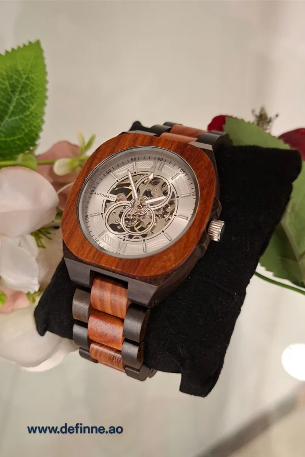 Relógio em Madeira Automático Michael Jonh | Definne