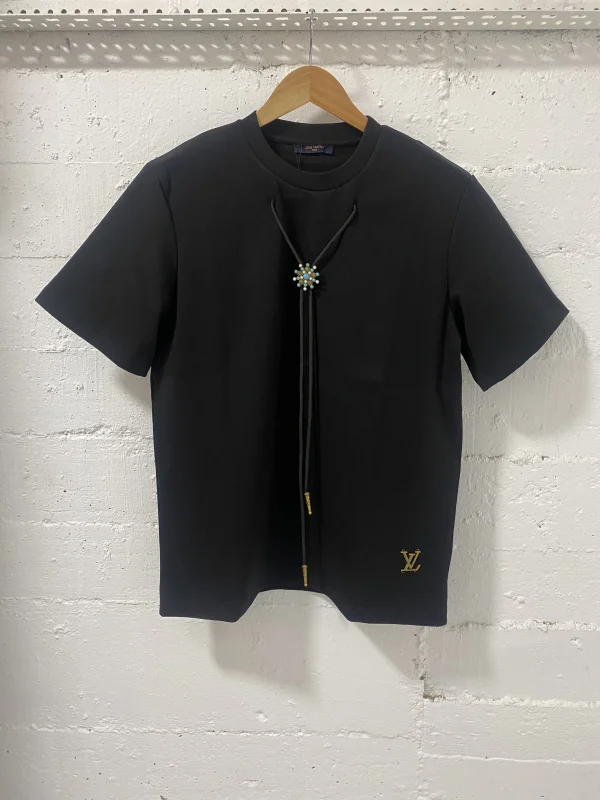 Louia Vuitton T-Shirt Black LV Metal | MASSIMOLUXURYOUTLET