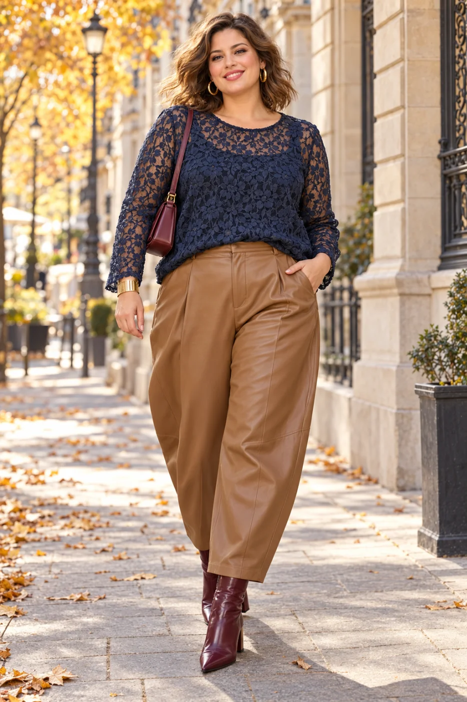 Blouse " églantine " bleu marine 38 au 48 | Les Chics Filles by Sab