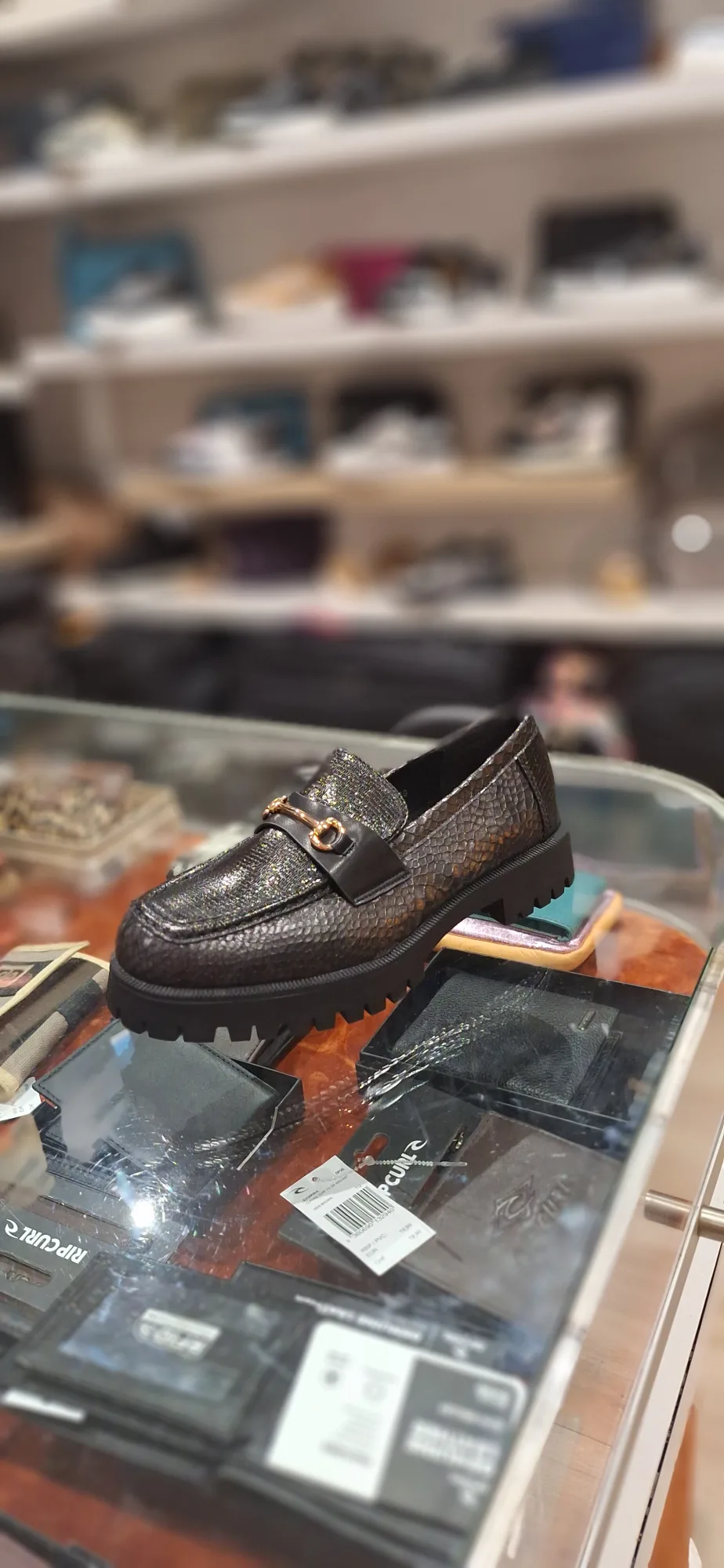 Chaussure tendance noire LG | Rynalife