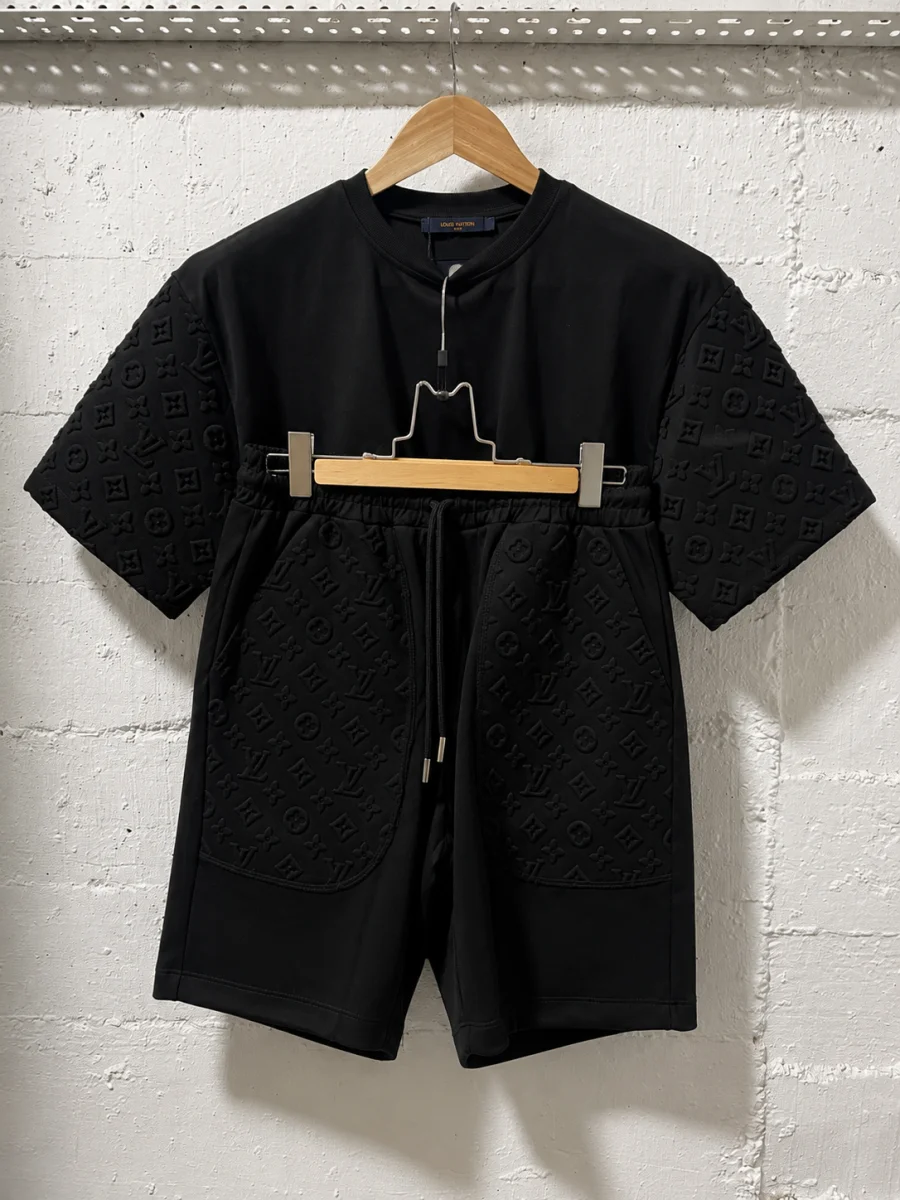 Louis Vuitton Tracksuit Embossed Monogram Black | 