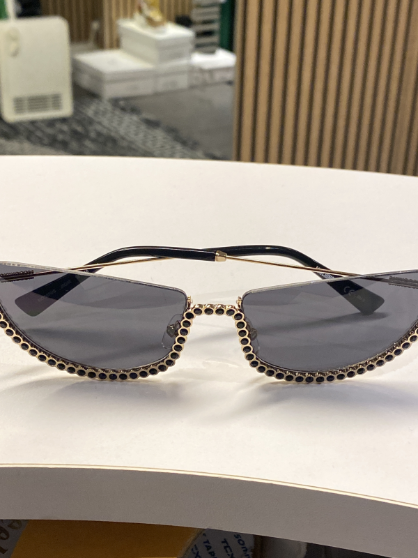 Lunettes love moschino | Astra boutique 