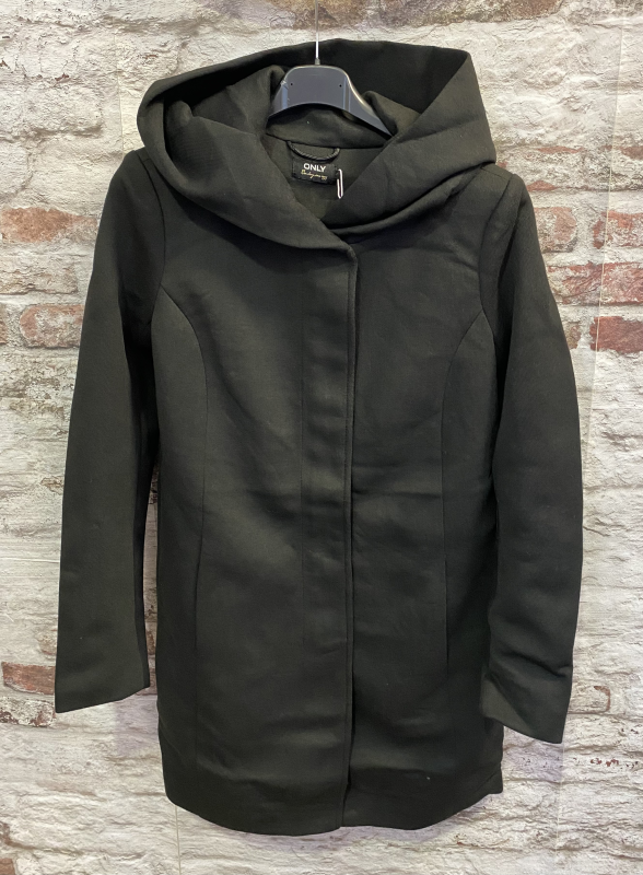 Manteau capuche | Jus de coco 